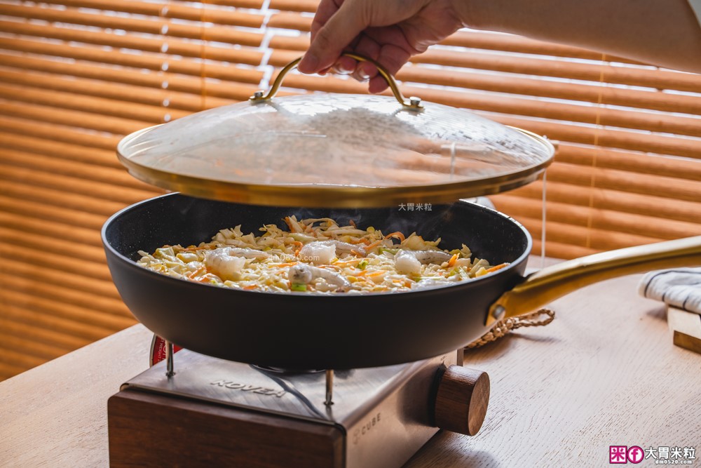 美國夢幻鍋具霸主「美亞FARBERWARE⿊⾦陶瓷不沾鍋具」三件組開箱~無PFAS/免養鍋/洗碗機也能進！