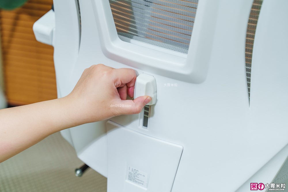 辦公室久坐救星「decopop Fit Body記憶人體工學椅」全身多點包覆支撐~腰痠不痛、辦公午睡一椅搞定