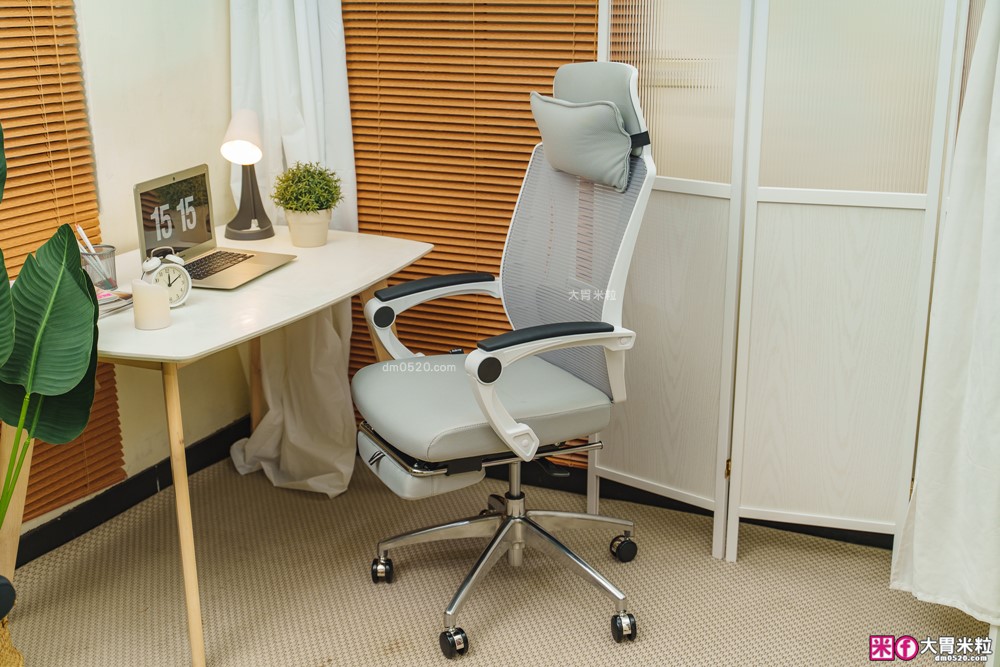 辦公室久坐救星「decopop Fit Body記憶人體工學椅」全身多點包覆支撐~腰痠不痛、辦公午睡一椅搞定