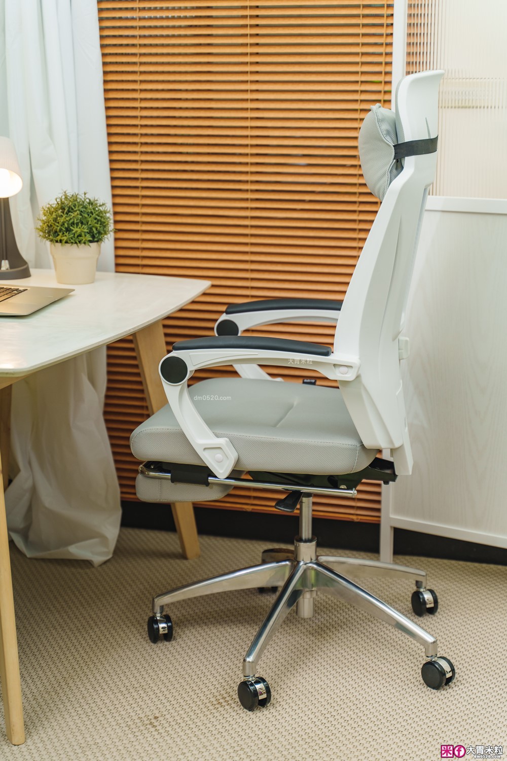 辦公室久坐救星「decopop Fit Body記憶人體工學椅」全身多點包覆支撐~腰痠不痛、辦公午睡一椅搞定