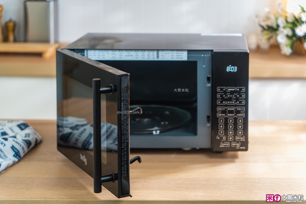 半夜吃宵夜不擾人「only偷偷呷26L變頻低噪微波爐」開箱~靜音模式+質感美型黑,上班族深夜救星│變頻微波爐推薦 半夜吃宵夜不擾人「only偷偷呷26L變頻低噪微波爐」開箱~靜音模式+質感美型黑,上班族深夜救星│變頻微波爐推薦