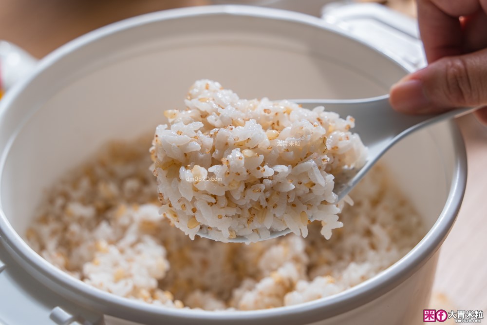 半夜吃宵夜不擾人「only偷偷呷26L變頻低噪微波爐」開箱~靜音模式+質感美型黑,上班族深夜救星│變頻微波爐推薦 半夜吃宵夜不擾人「only偷偷呷26L變頻低噪微波爐」開箱~靜音模式+質感美型黑,上班族深夜救星│變頻微波爐推薦