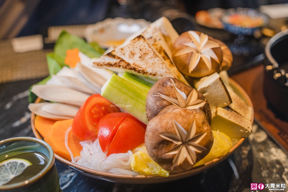 李聖傑歌手愛店來自京都「祇園.禪院壽喜燒專門店」全包廂預約~日本三大和牛一口入魂│台北大安信義安和壽喜燒名店推薦