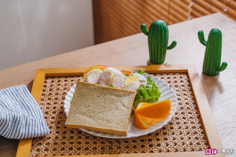 健身美食推薦│低醣【享喫醣】高蛋白能量吐司+高蛋白能量貝果，拯救麵包澱粉腦的減脂期神隊友！