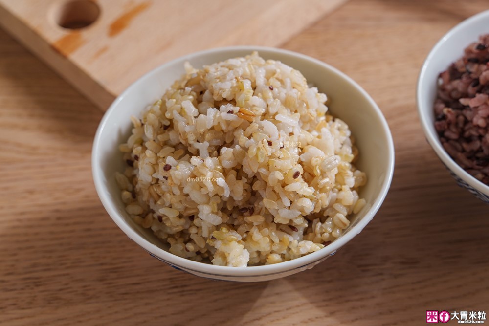 好市多線上獨家必買「名廚美饌冷凍胚芽米多穀熟飯」上班族/減脂飲控~減醣即食飯推薦│微波穀飯推薦