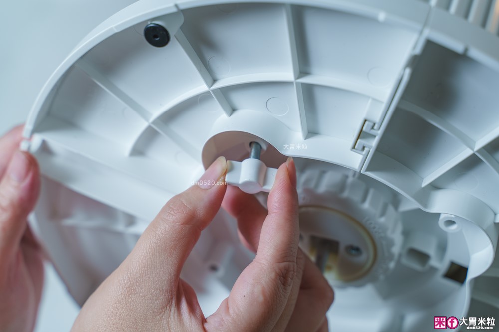 好市多大廈扇推薦「艾美特Airmate FT89R大廈扇」12段風速+可拆卸水洗風鼓+2段式高度，美型強風一機到位