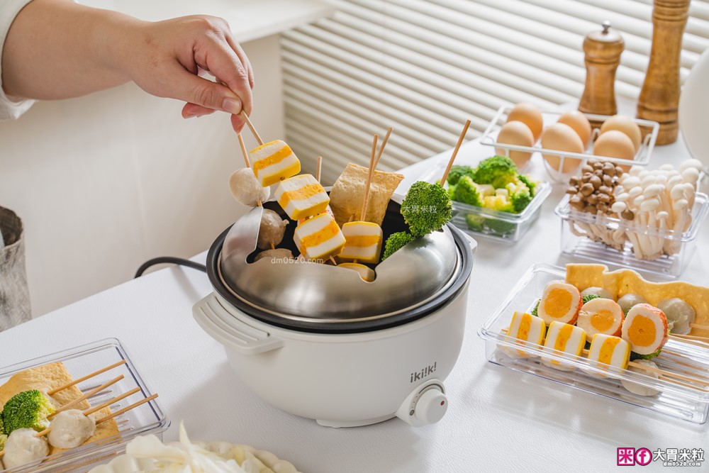 租屋族料理神器「ikiiki 和風多功能料理鍋」蒸煎炸煮鍋+凹槽防油罩+可堆疊~超省空間│多功能料理鍋推薦