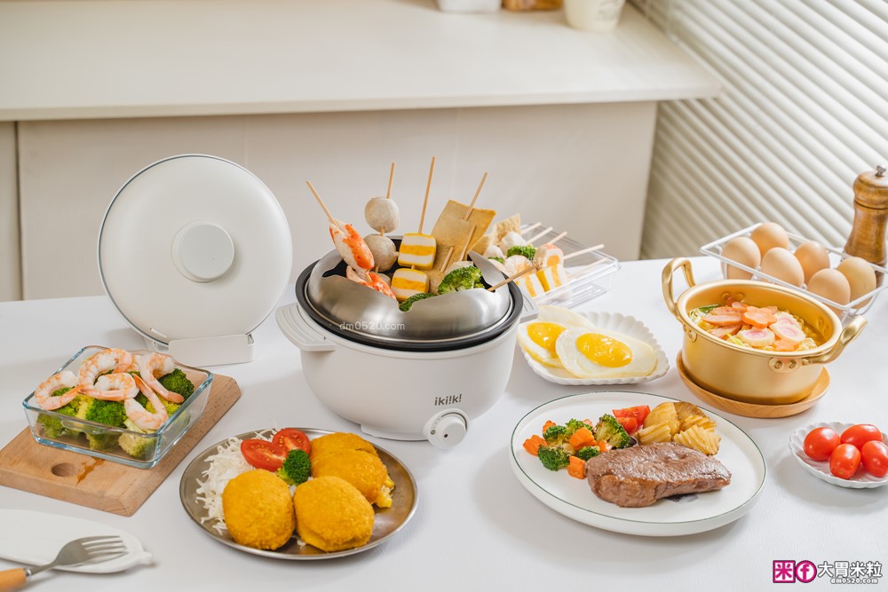 租屋族料理神器「ikiiki 和風多功能料理鍋」蒸煎炸煮鍋+凹槽防油罩+可堆疊~超省空間│多功能料理鍋推薦