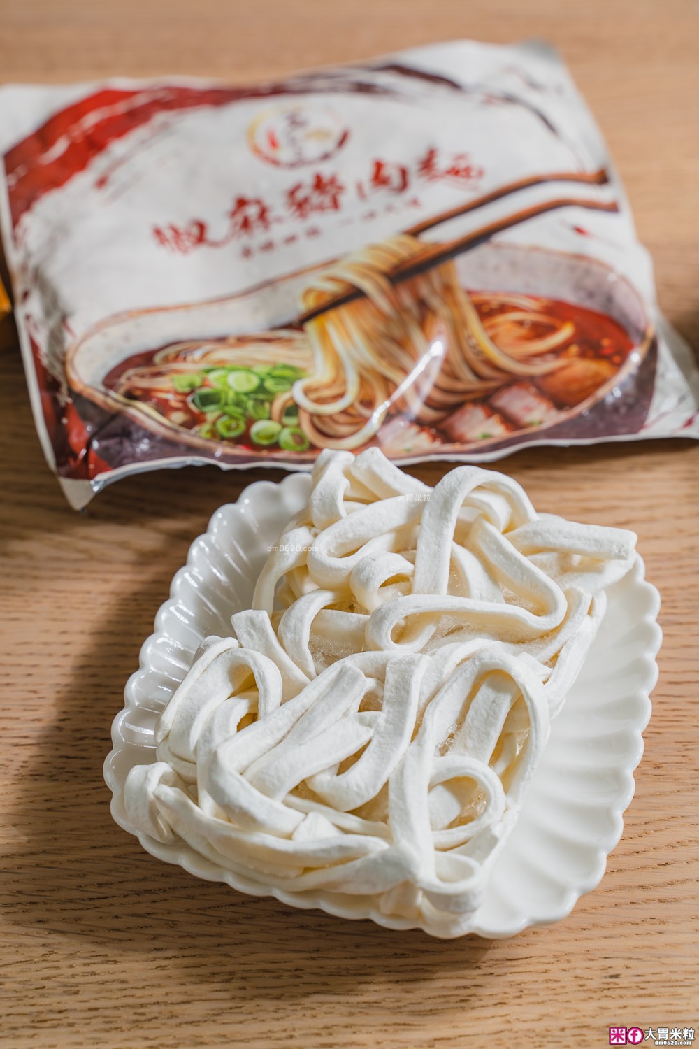 茗天香評價老實說！麻辣香「茗天香椒麻豬肉麵禮盒」讓不吃牛的人也原地戀愛，麻辣控必衝！