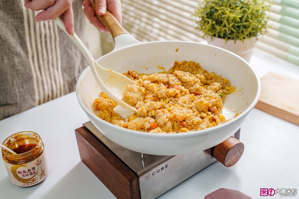 嗜辣族必囤神醬「茗天香 椒麻無雙百搭醬禮盒」拌麵拌飯/火鍋沾醬有這一罐就無敵│好吃花椒醬推薦│茗天香評價開箱