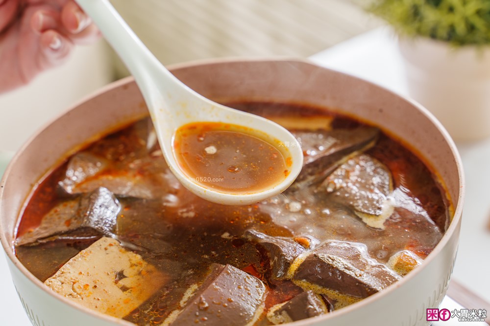 嗜辣族必囤神醬「茗天香 椒麻無雙百搭醬禮盒」拌麵拌飯/火鍋沾醬有這一罐就無敵│好吃花椒醬推薦│茗天香評價開箱