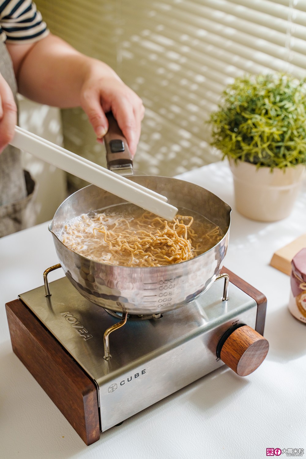 嗜辣族必囤神醬「茗天香 椒麻無雙百搭醬禮盒」拌麵拌飯/火鍋沾醬有這一罐就無敵│好吃花椒醬推薦│茗天香評價開箱