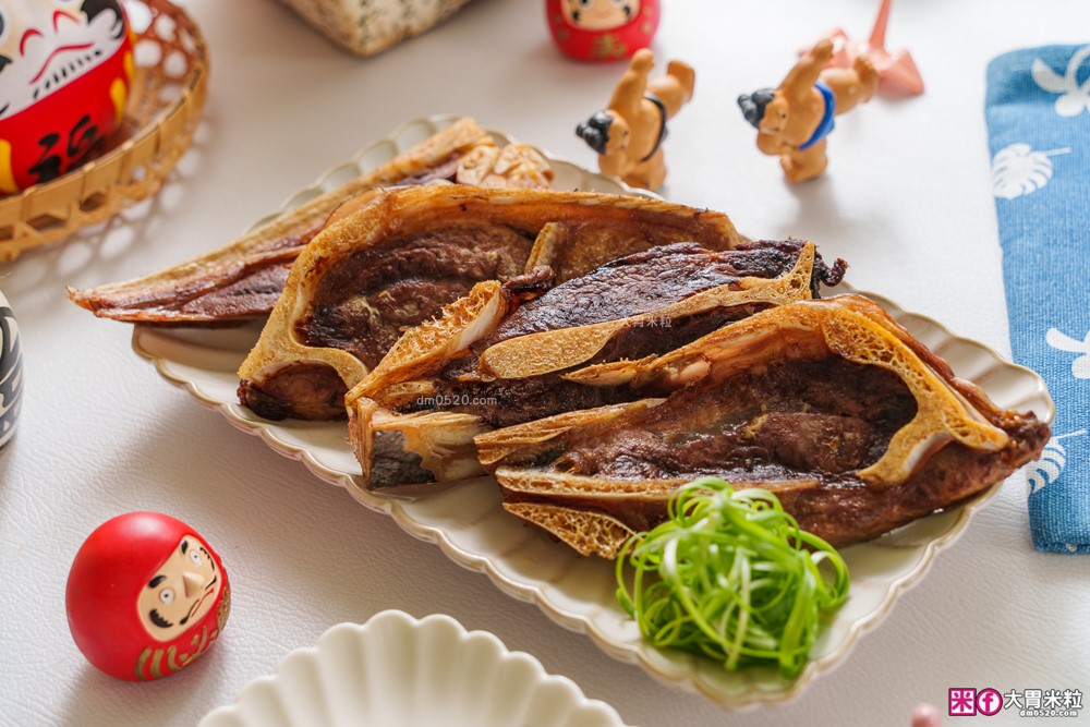 不用跑東港~「華得水產」屏東東港黑鮪魚宅配到府~爆吃「黑鮪魚生魚片上腹/下腹/皮油生魚片」開箱