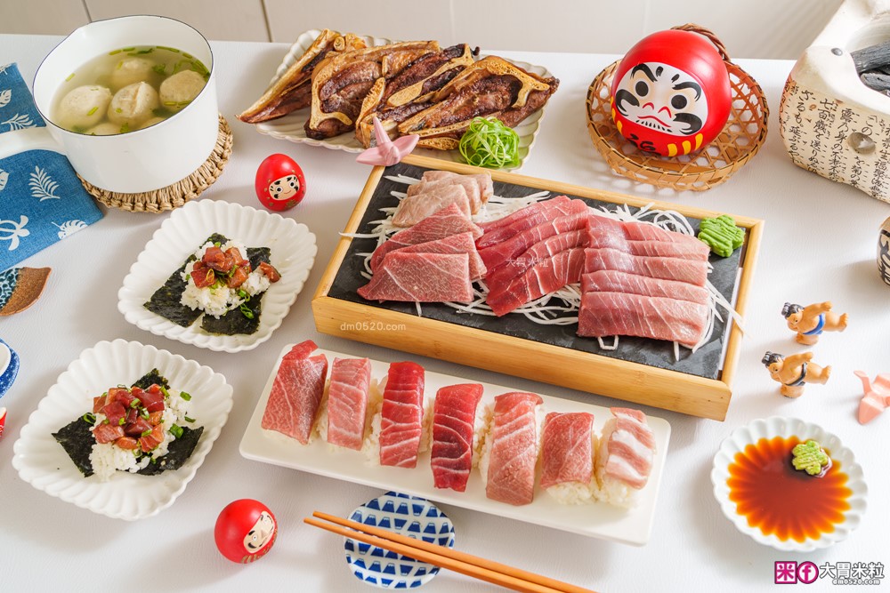 不用跑東港~「華得水產」屏東東港黑鮪魚宅配到府~爆吃「黑鮪魚生魚片上腹/下腹/皮油生魚片」開箱