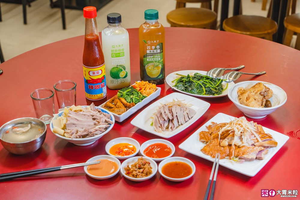 每月初一鵝肉飯免費「呈信鵝肉板橋中山店」高CP值鵝肉飯套餐+免費鵝肉湯~配東泉辣椒醬有夠銷魂│板橋美食│板橋鵝肉推薦