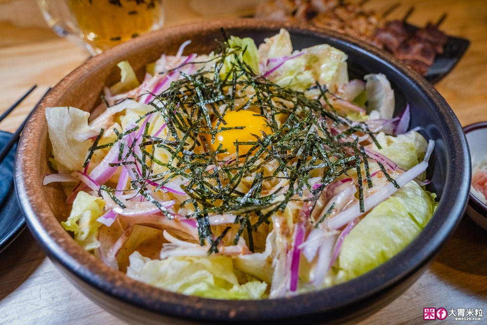 三重巷弄隱藏神店「神居居酒屋」平日啤酒清酒無限暢飲+炸牛腸、魟魚鰭一夜干超驚豔