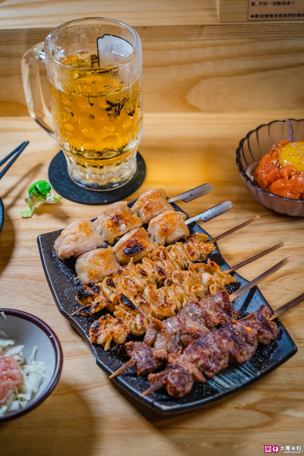 三重巷弄隱藏神店「神居居酒屋」平日啤酒清酒無限暢飲+炸牛腸、魟魚鰭一夜干超驚豔