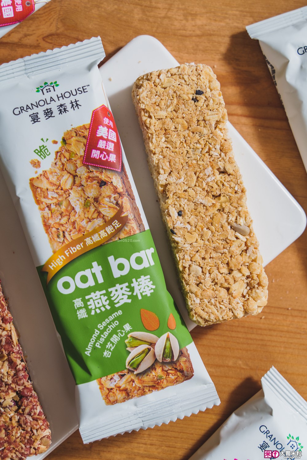 好市多獨家新品「宴麥森林 高纖脆燕麥棒」全新升級高纖新口味~榛果巧克力x杏芝開心果x蔓越莓紫薯│燕麥棒推薦