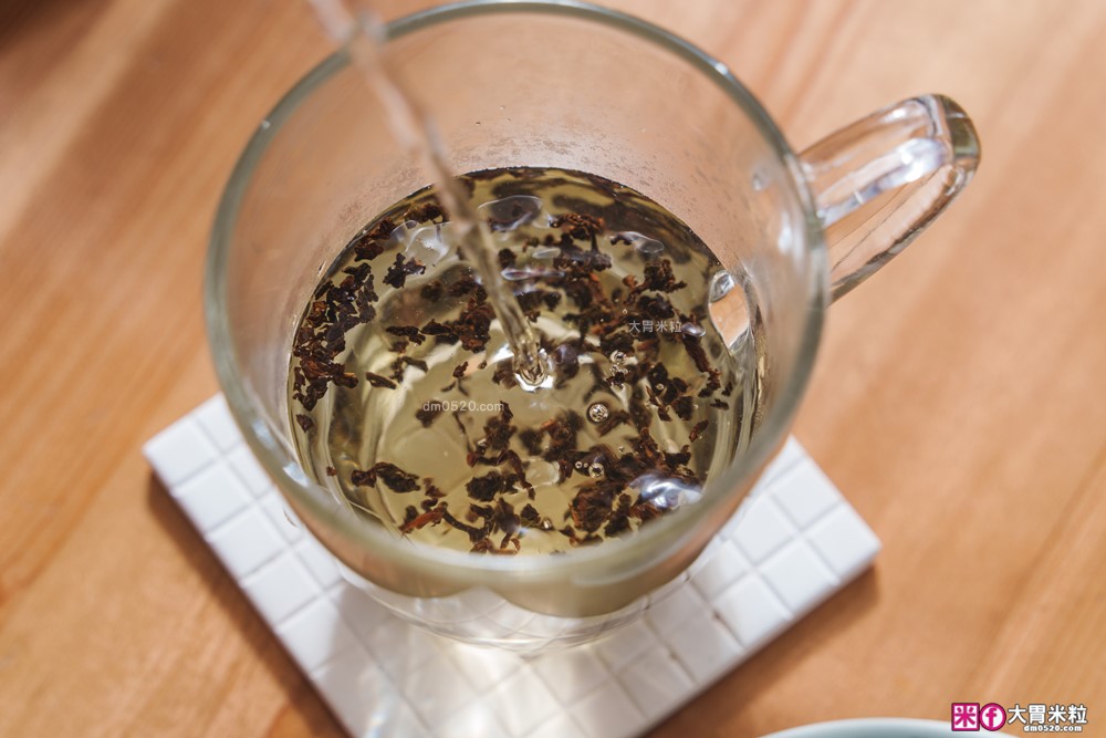 杰興茶行評價│蝦皮月銷破百包烏龍綠茶+紅茶開箱，三代製茶工藝~冷泡熱泡都好喝│冷泡茶葉推薦