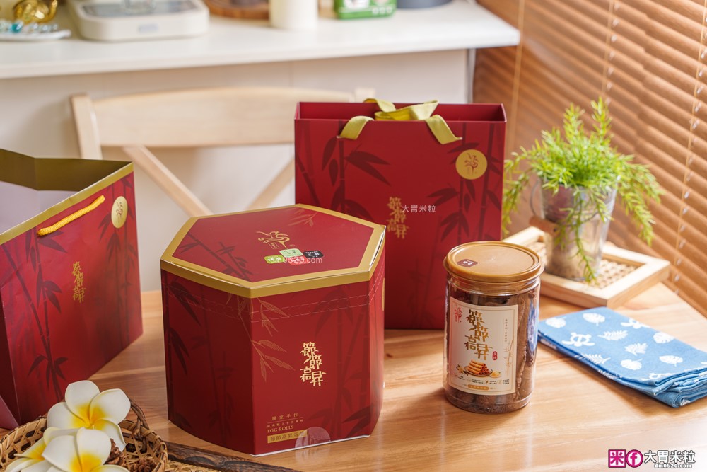 彰化蛋捲買哪家?「屈家手作蛋捲」全台獨家竹節造型~年節送禮超有面子│網購蛋捲禮盒開箱│彰化點心伴手禮推薦