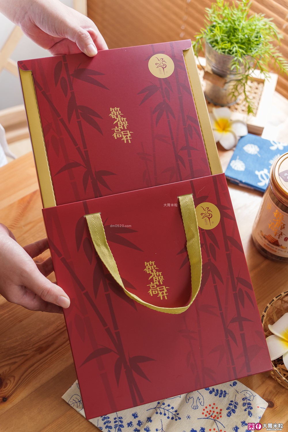 彰化蛋捲買哪家?「屈家手作蛋捲」全台獨家竹節造型~年節送禮超有面子│網購蛋捲禮盒開箱│彰化點心伴手禮推薦