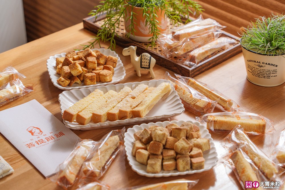 花蓮必買伴手禮推薦「花蓮縣餅」開運零食箱一次吃到人氣奶油酥條/奶油一口酥，甜鹹酥脆超涮嘴