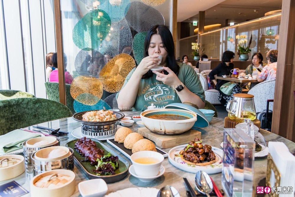 台北大巨蛋美食推薦「漢來名人坊」進駐遠東Garden City，金湯龍蝦泡飯+招牌蝦餃皇~香港米其林星級粵菜一次開箱