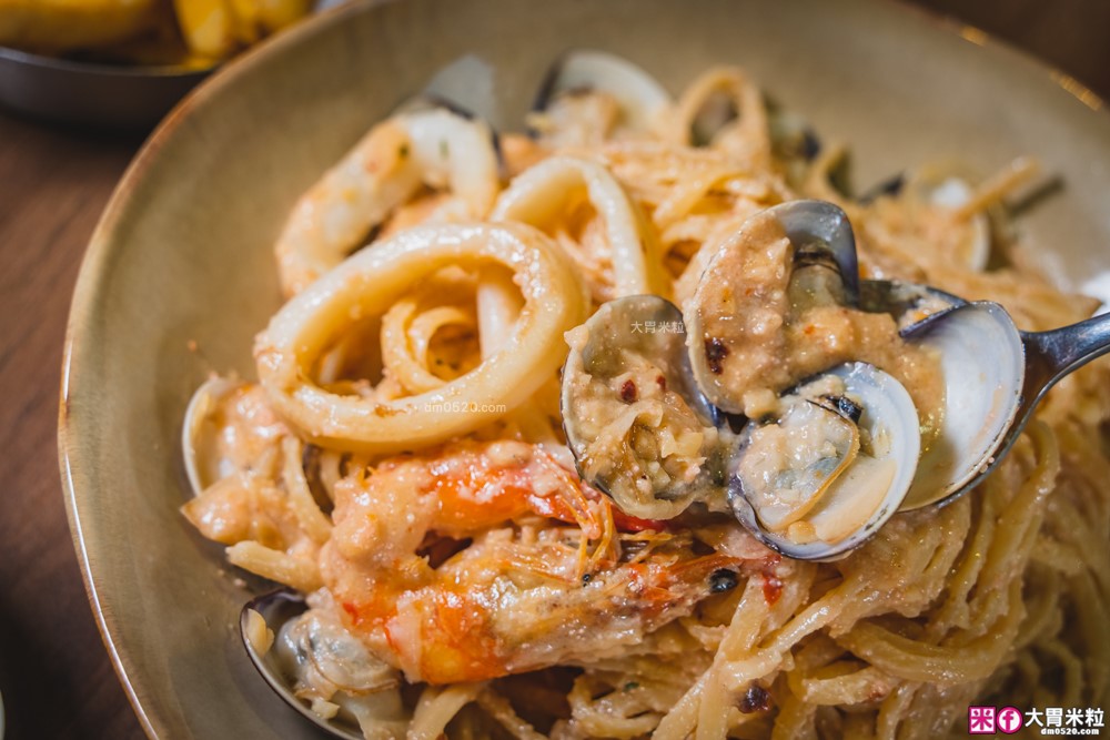11 Pasta Trattoria 食義大安店」台北高CP值義式餐廳推薦！明太子義大利麵+手工薄皮PIZZA，商業午餐超划算！
