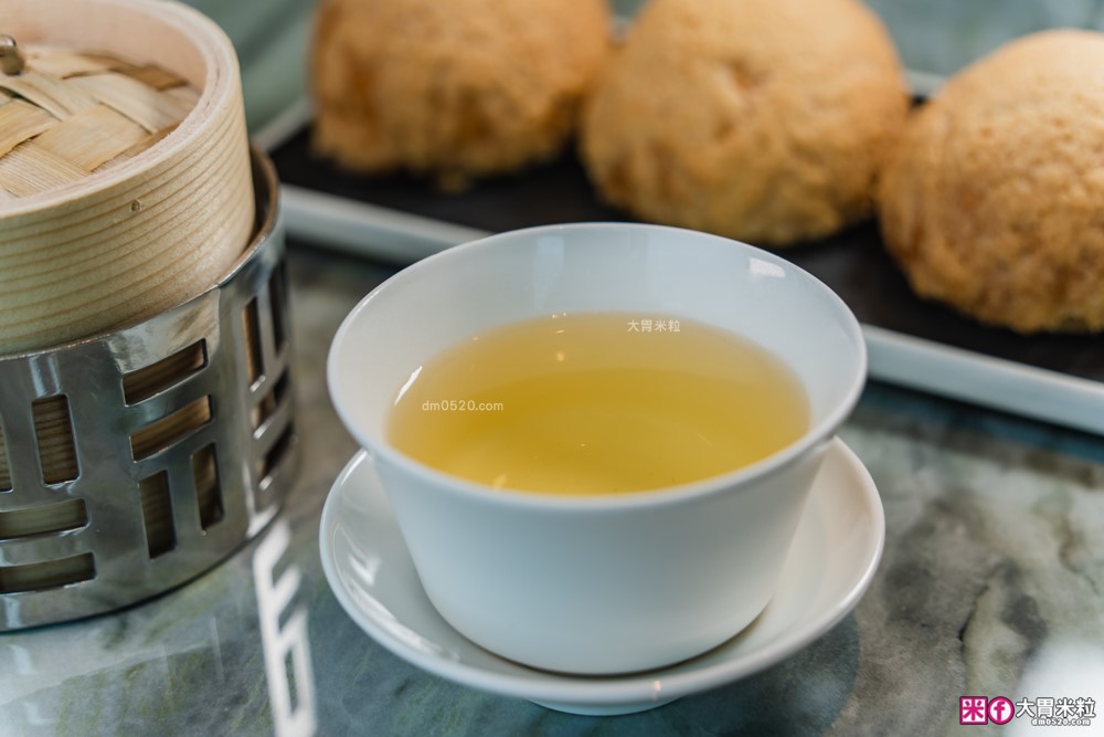 台北大巨蛋美食推薦「漢來名人坊」進駐遠東Garden City，金湯龍蝦泡飯+招牌蝦餃皇~香港米其林星級粵菜一次開箱