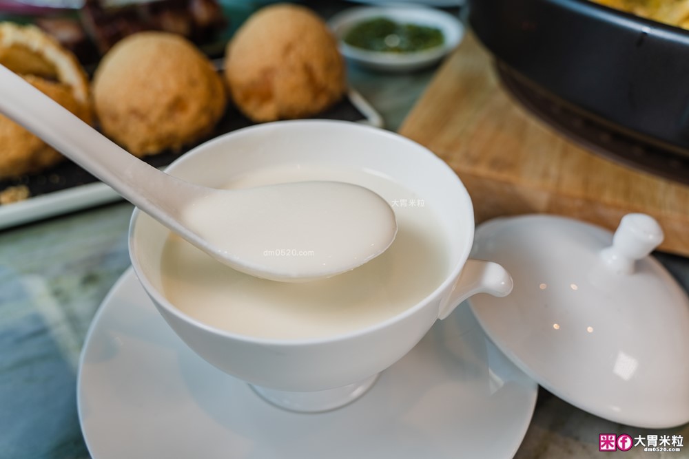 台北大巨蛋美食推薦「漢來名人坊」進駐遠東Garden City，金湯龍蝦泡飯+招牌蝦餃皇~香港米其林星級粵菜一次開箱