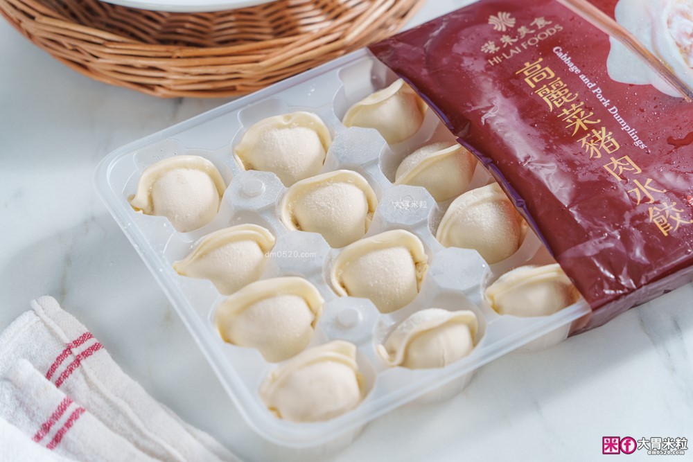 超強冷凍水餃推薦「漢來美食 宅美食水餃 鮮味食光系列」一口咬下竟然有整隻大鮮蝦！