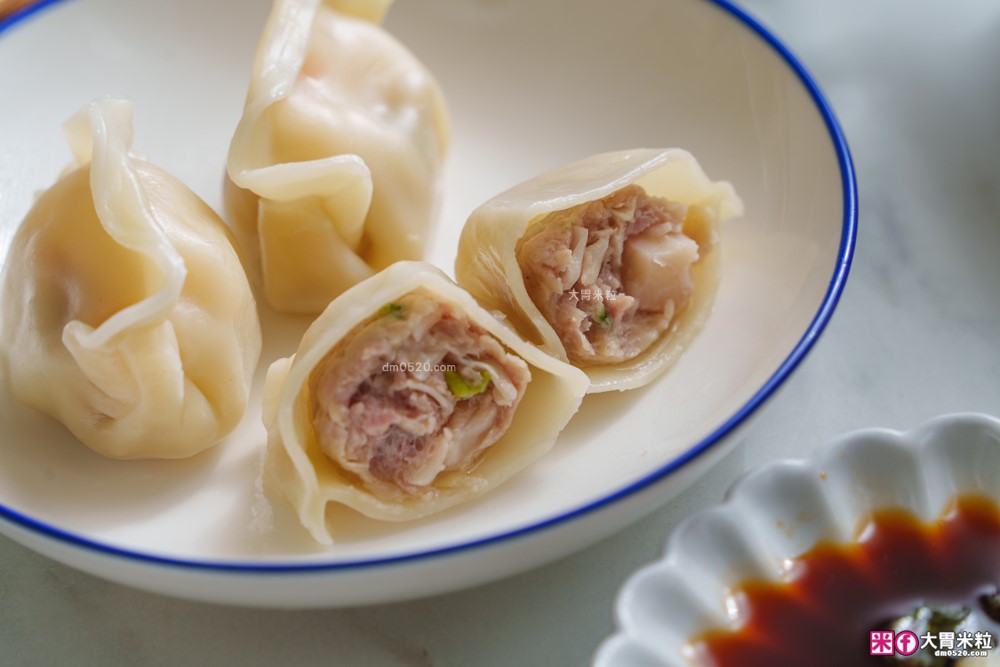 超強冷凍水餃推薦「漢來美食 宅美食水餃 鮮味食光系列」一口咬下竟然有整隻大鮮蝦！