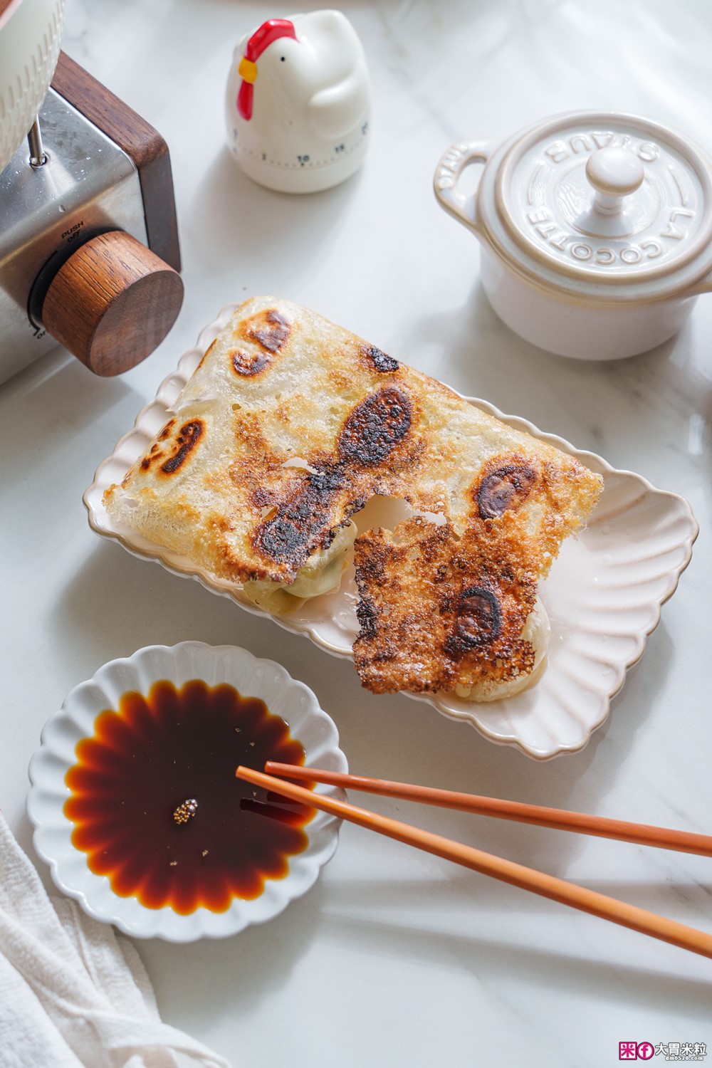 超強冷凍水餃推薦「漢來美食 宅美食水餃 鮮味食光系列」一口咬下竟然有整隻大鮮蝦！